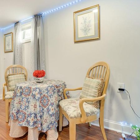 Splendid Cheerful 2-Bedroom Residential Hyattsville Exterior photo
