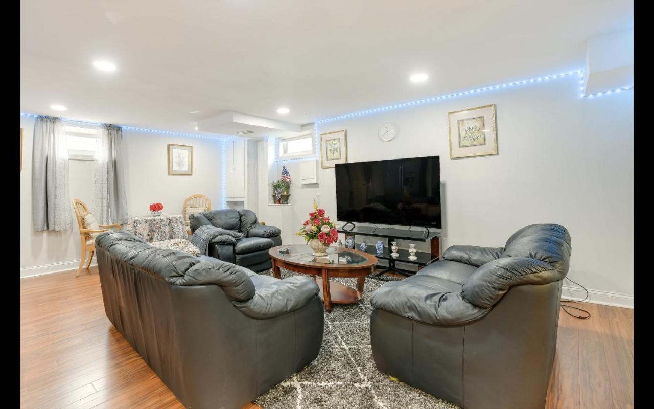 Splendid Cheerful 2-Bedroom Residential Hyattsville Exterior photo