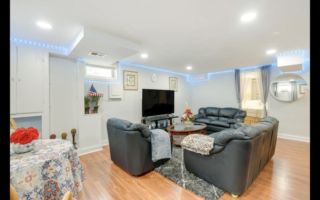 Splendid Cheerful 2-Bedroom Residential Hyattsville Exterior photo