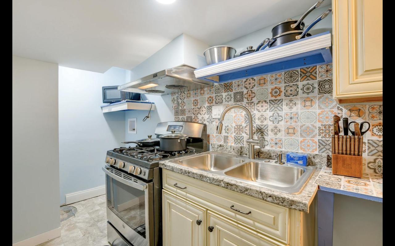 Splendid Cheerful 2-Bedroom Residential Hyattsville Exterior photo